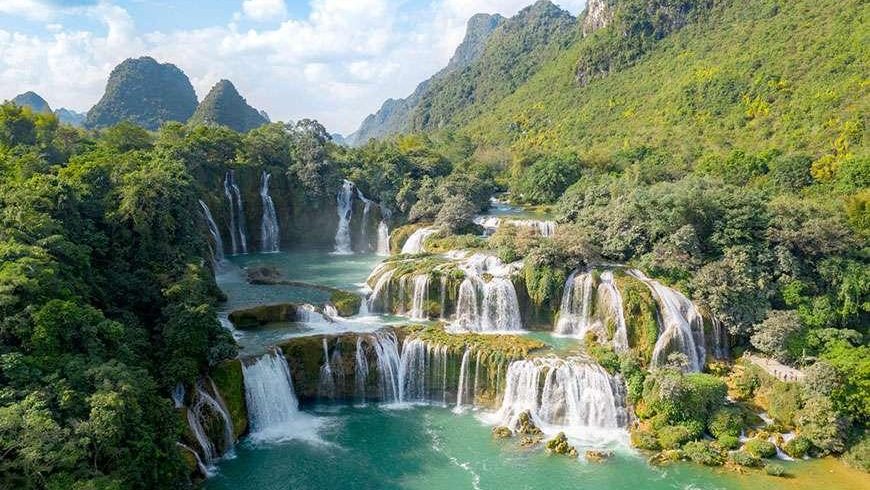 chutes de ban gioc vietnam